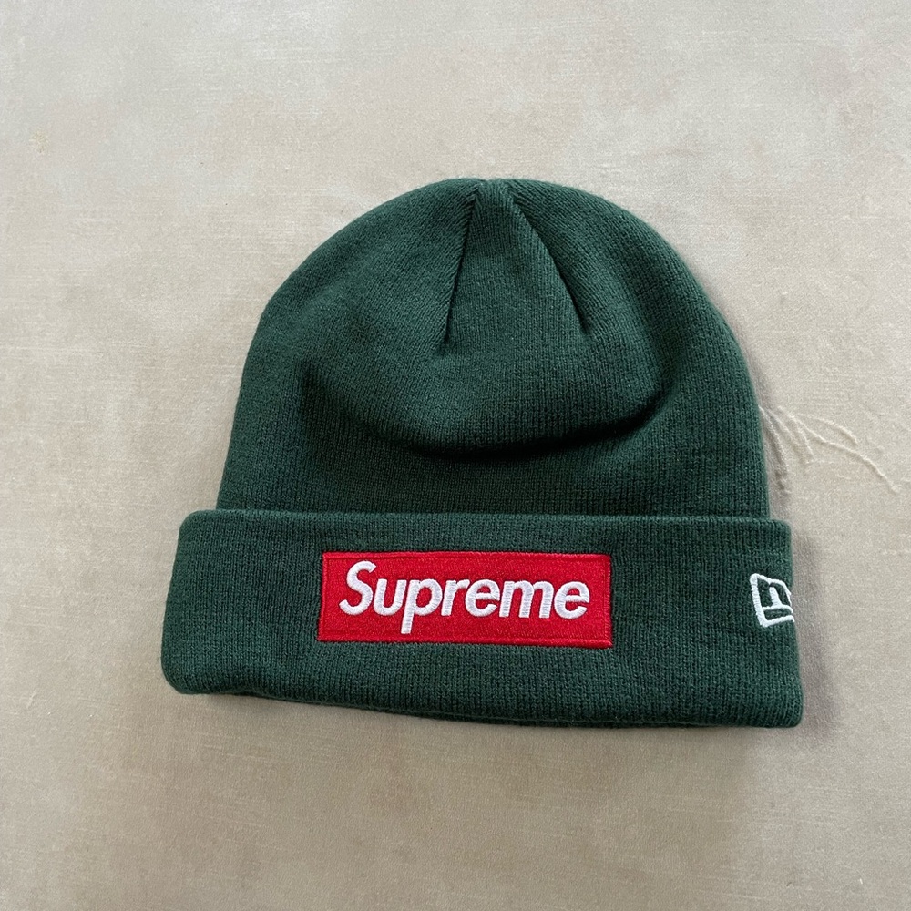 Supreme Logo New Era Beanie
